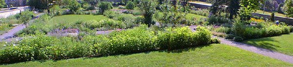 panorama03.gif - 76714 Bytes